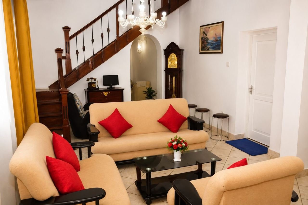 Antique colonial bungalow and boutique hotel for sale in Nuwara Eliya - photo 4