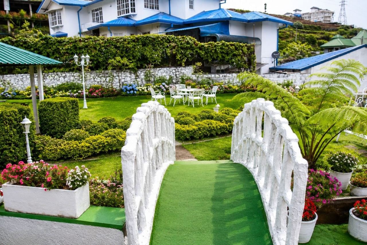 Antique colonial bungalow and boutique hotel for sale in Nuwara Eliya - photo 2