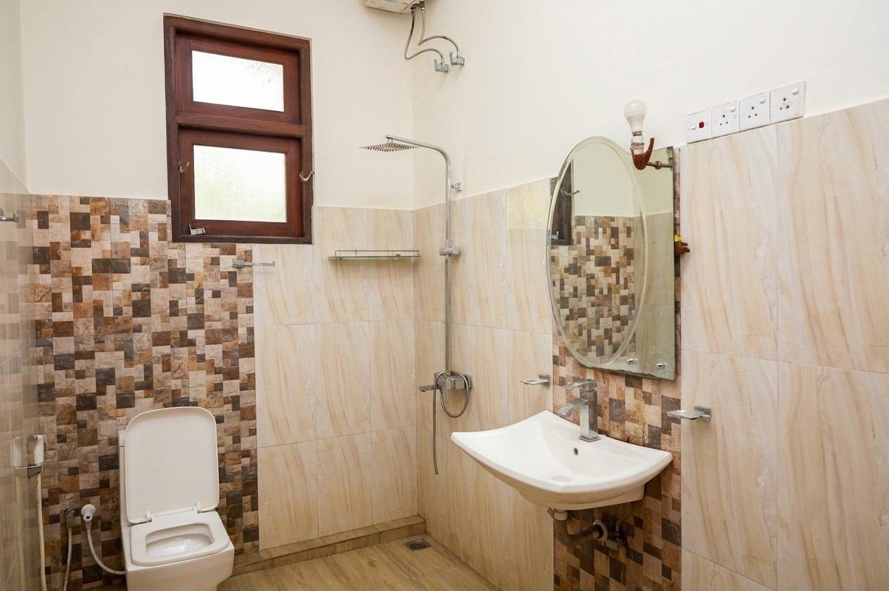 Two storey house for sale in Battaramulla Koswatte - photo 5