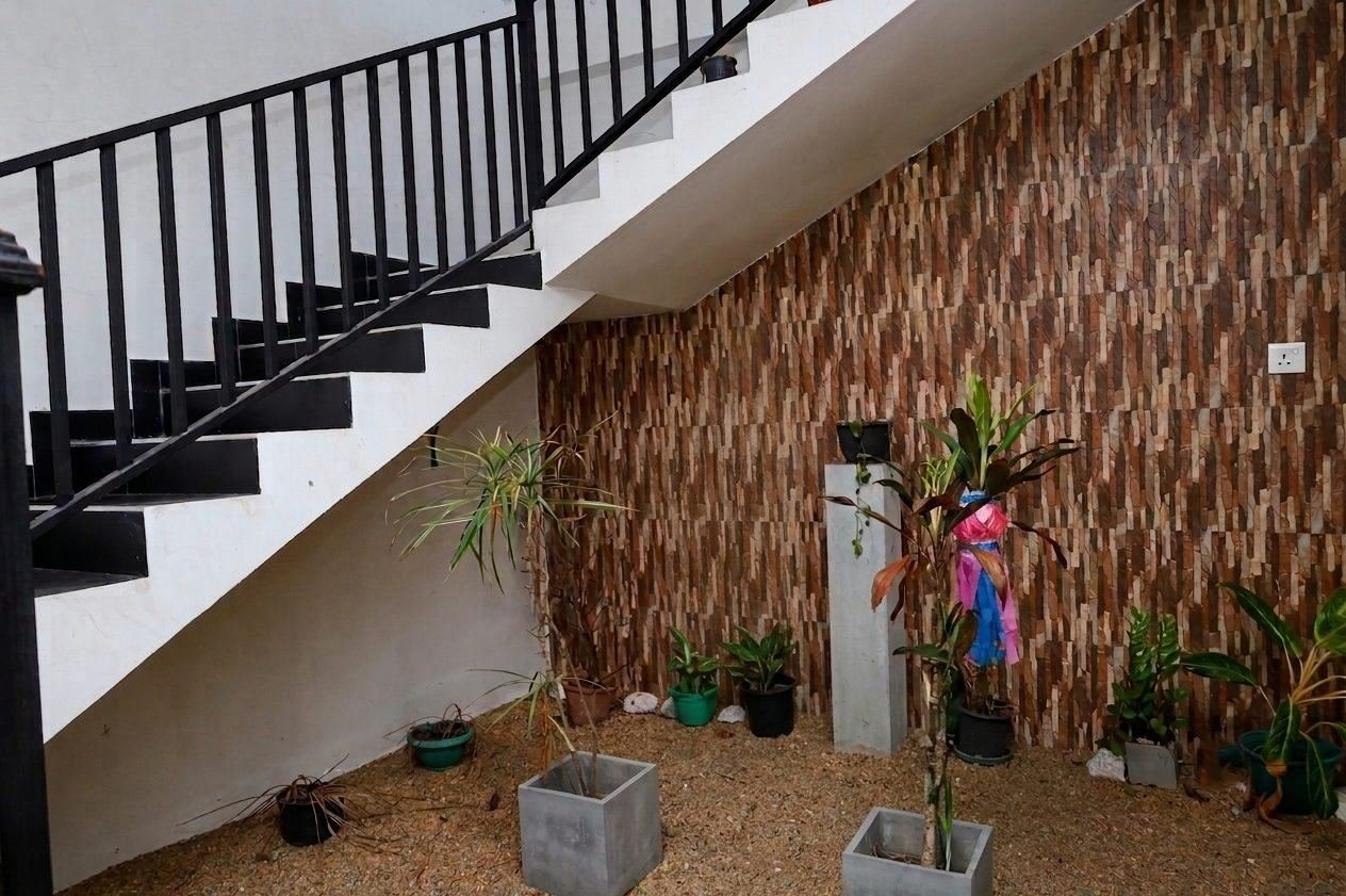 Two storey house for sale in Battaramulla Koswatte - photo 8