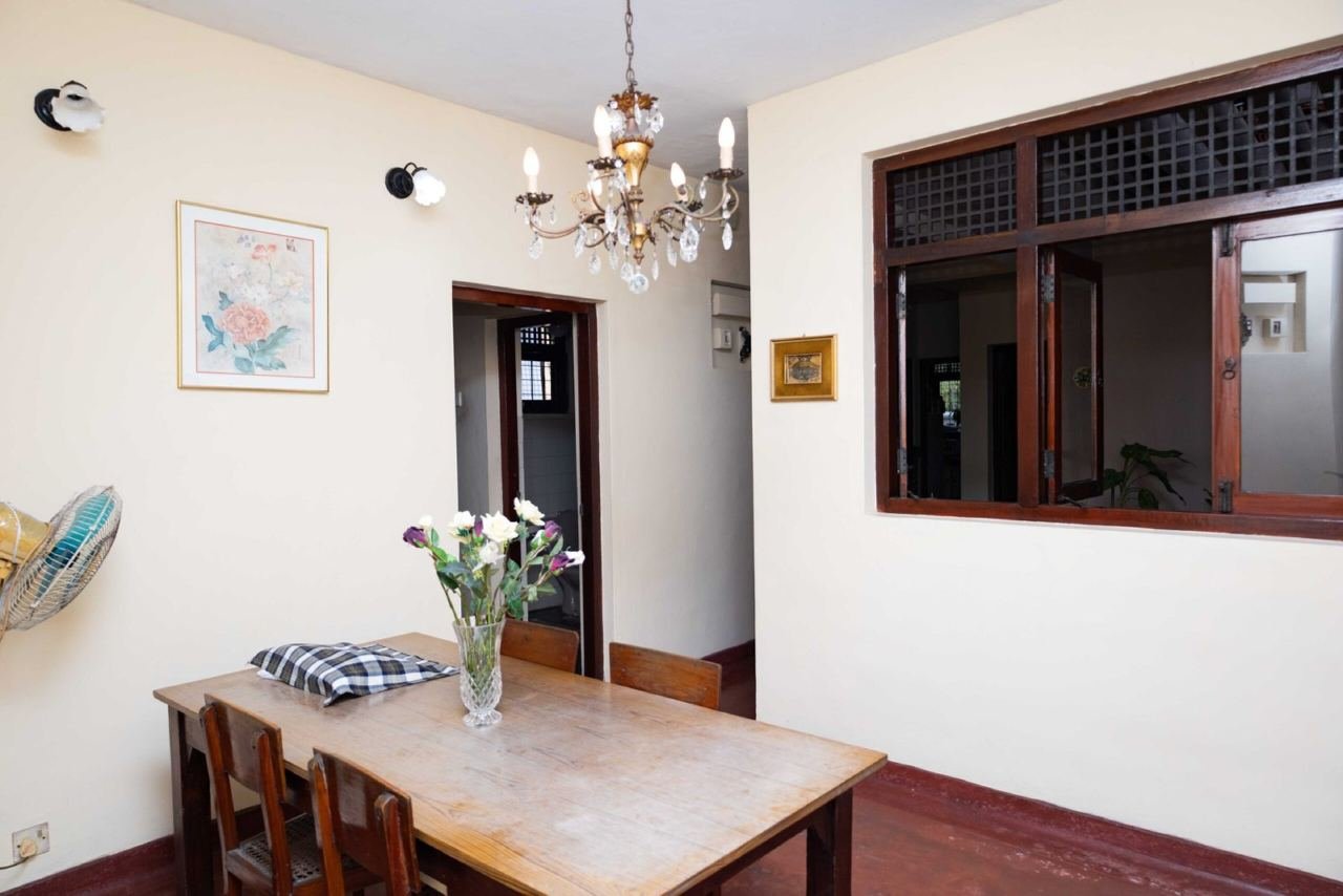 House for sale in Kohuwala Nugegoda facing main rd - photo 4