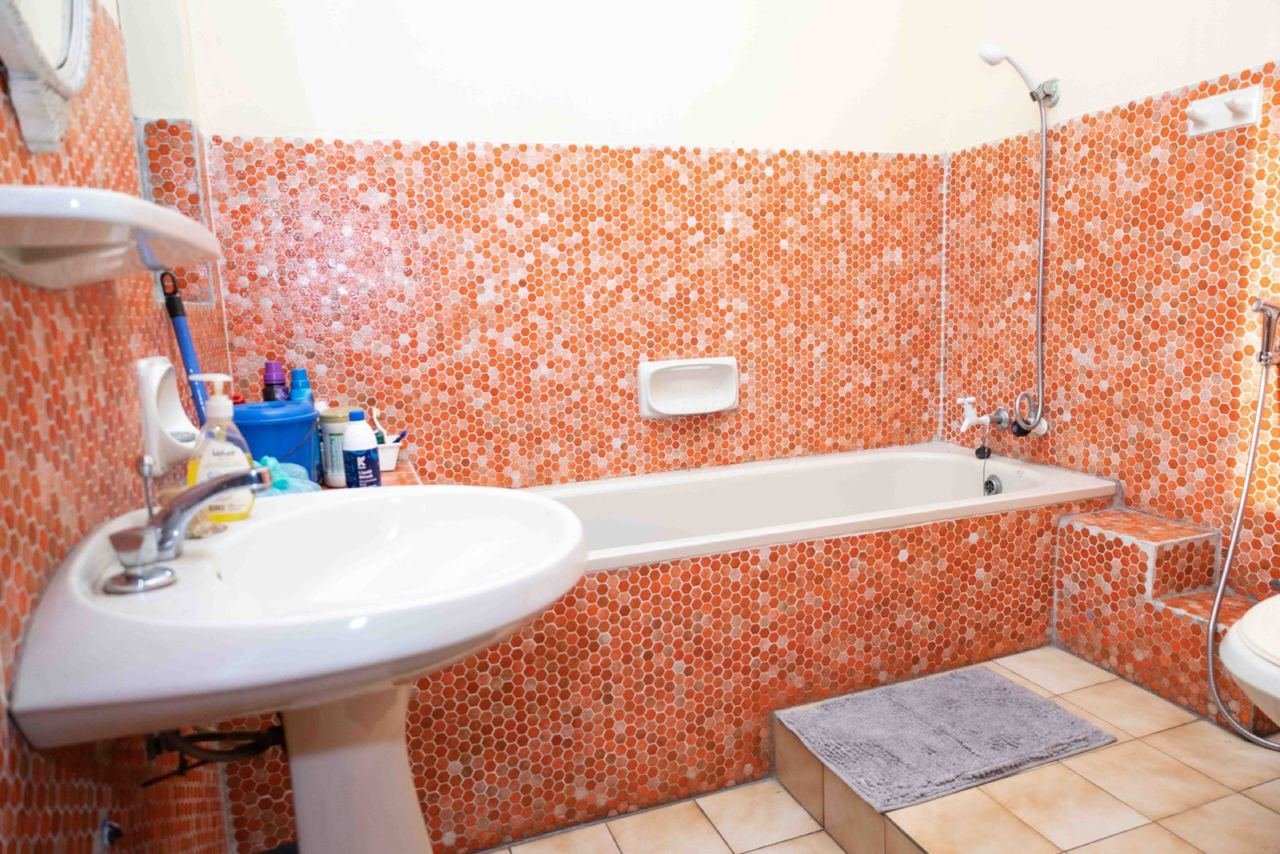 House for sale in Kohuwala Nugegoda facing main rd - photo 9