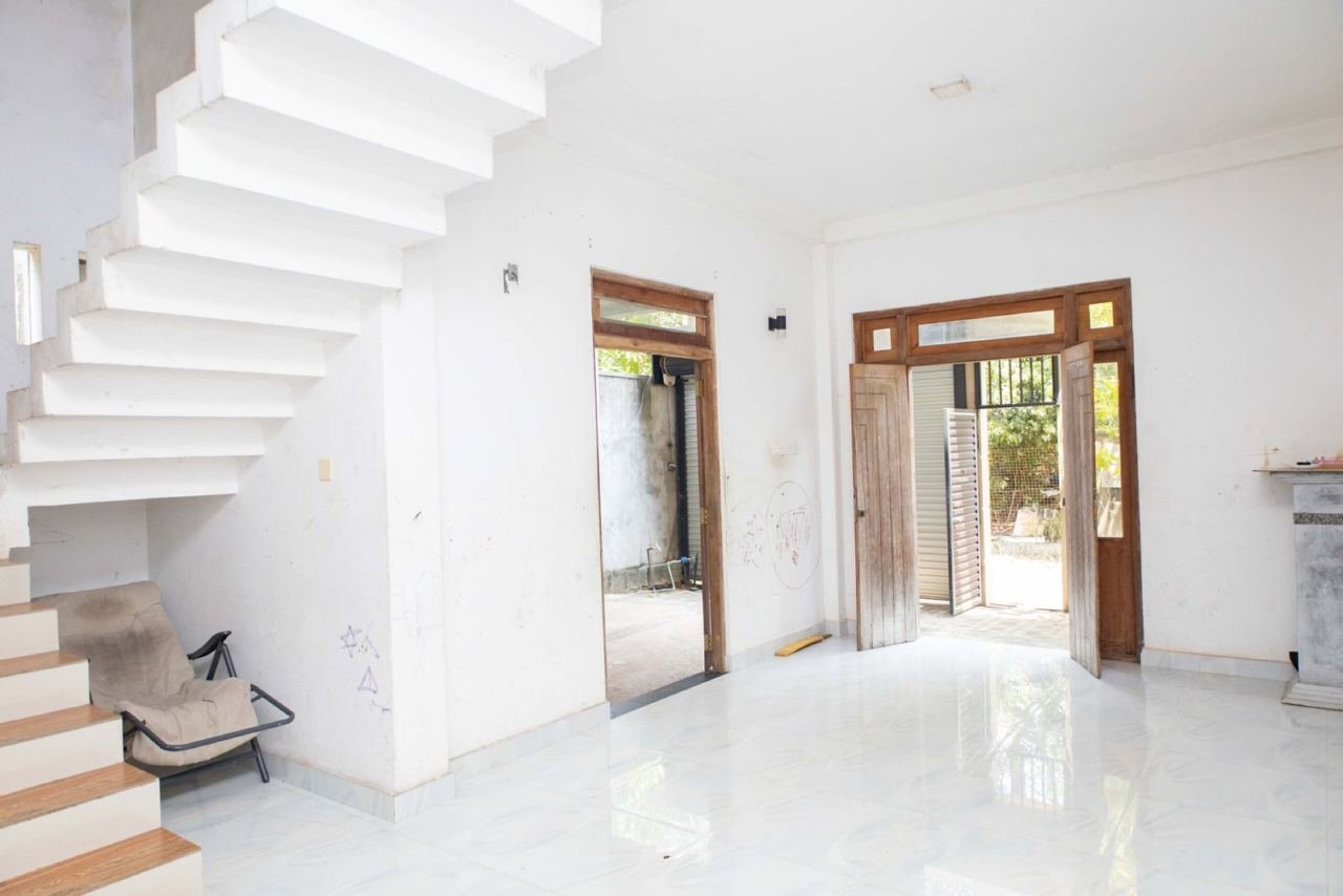 Two storey house for sale in Kalutara Wadduwa - photo 2