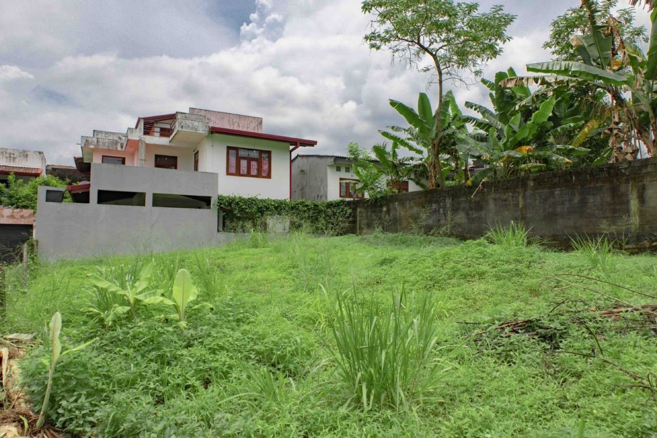 Land for sale in Malabe - photo 1