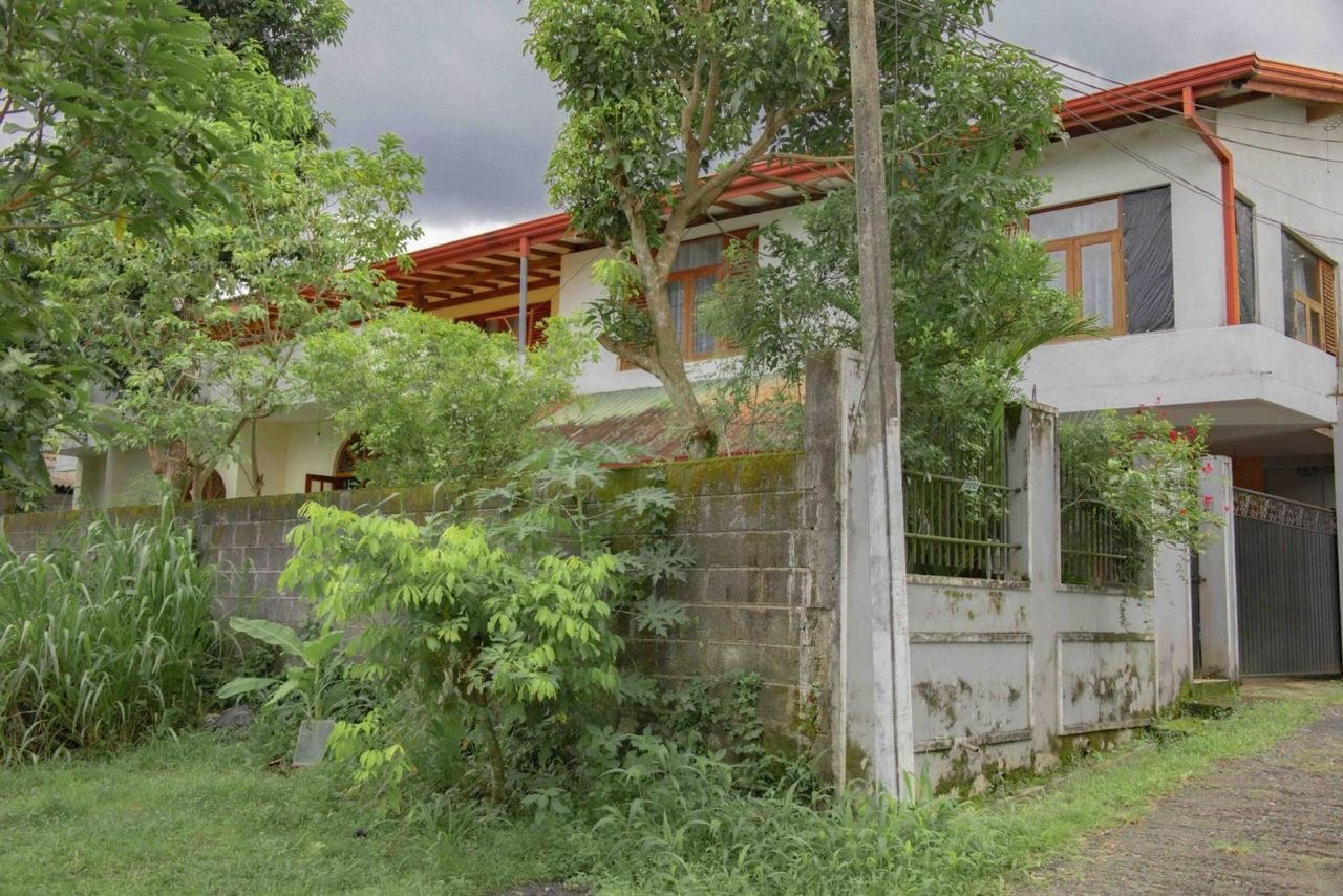 House for sale in Piliyandala Kottawa road - photo 1
