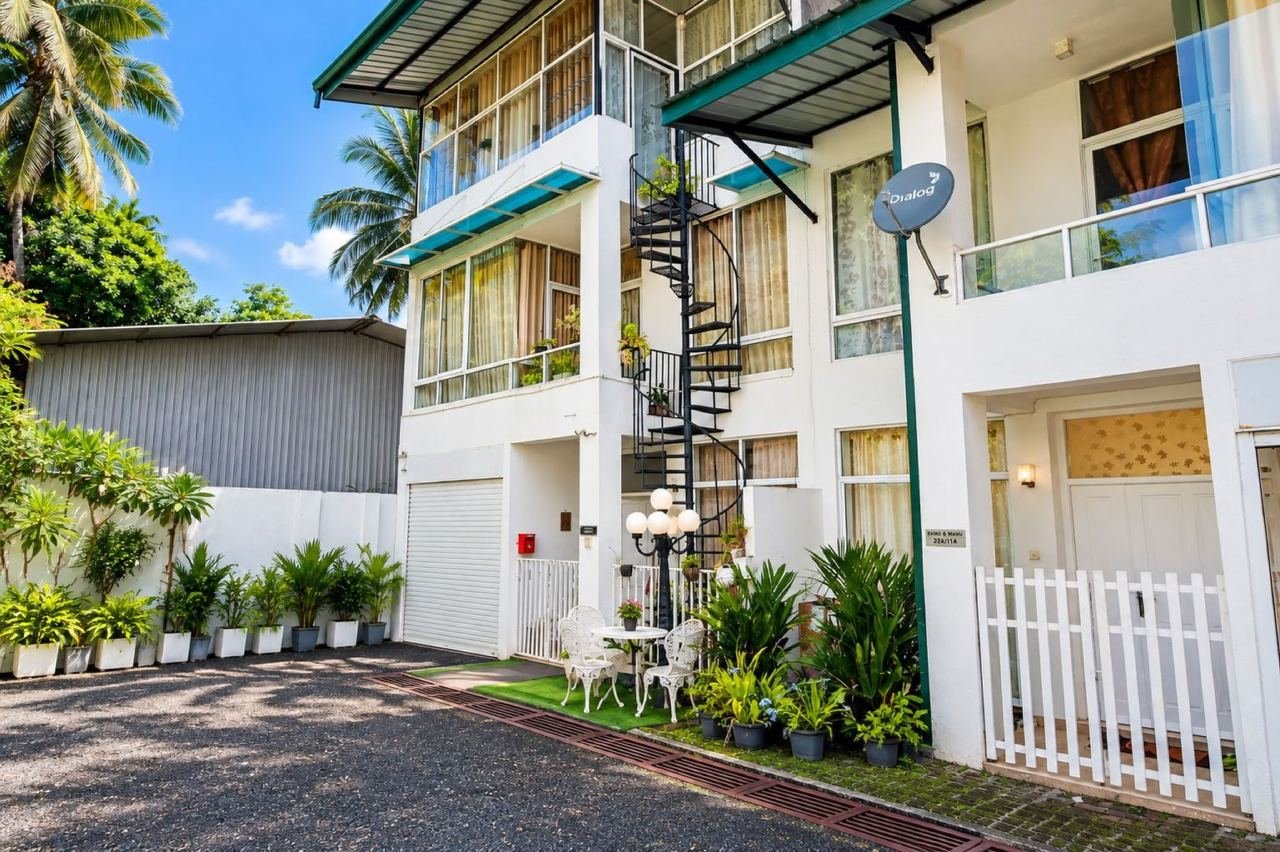 Three Storey House for Sale in Homagama – Parklane Residencies - photo 1