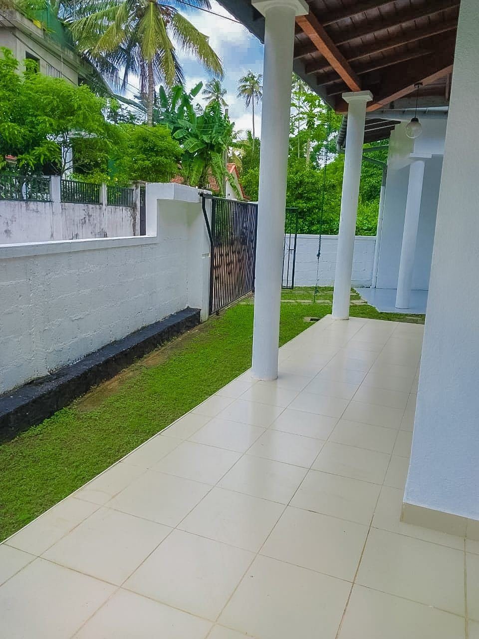 House for sale in Gothatuwa IDH - photo 2