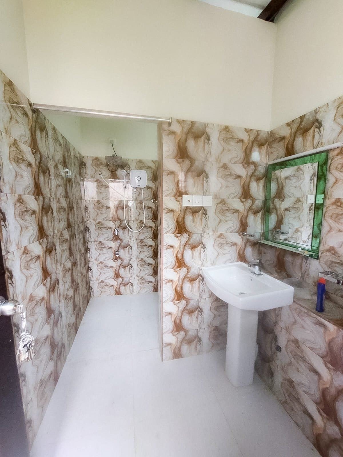 New House for Rent Kadawatha near Delgoda & Biyagama - photo 9