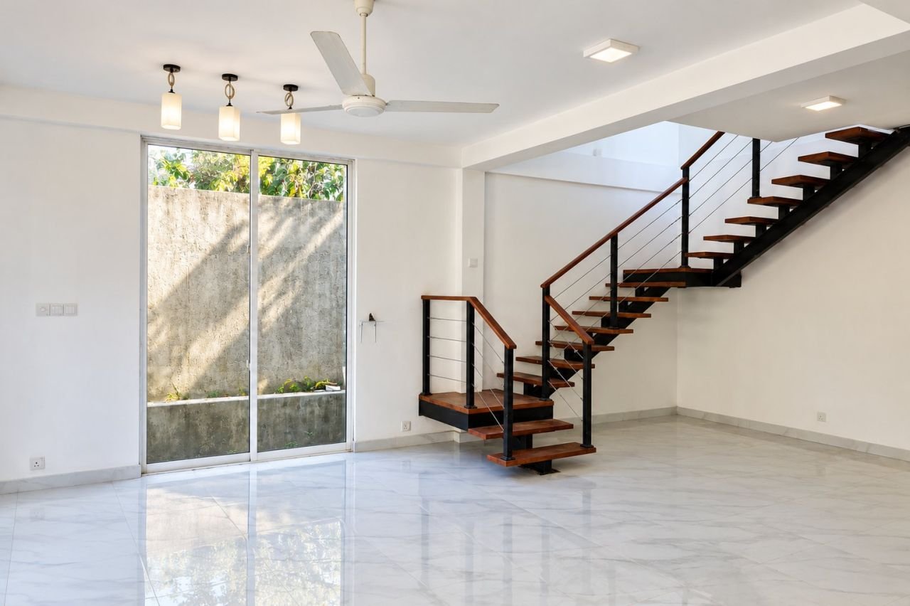 Modern spacious two-storey house for rent - photo 8