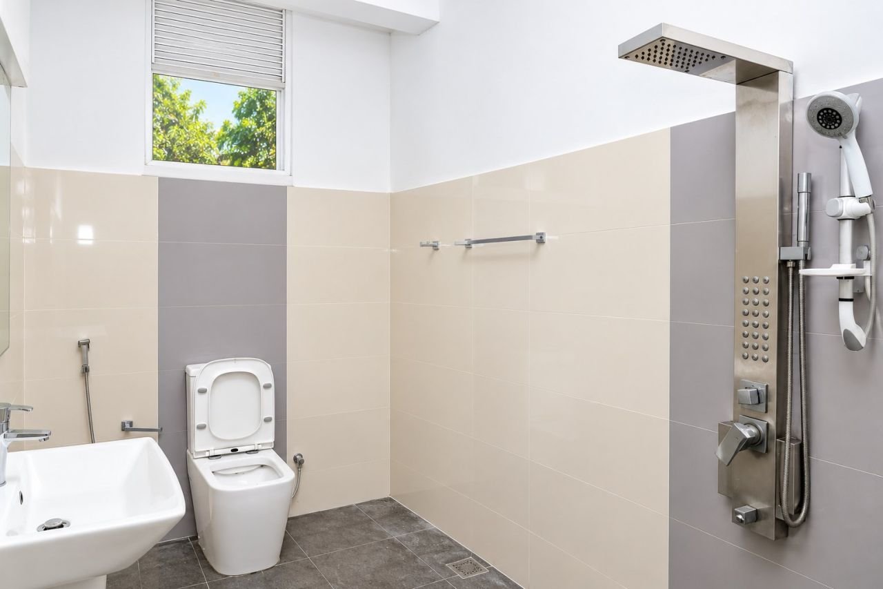 Modern spacious two-storey house for rent - photo 6