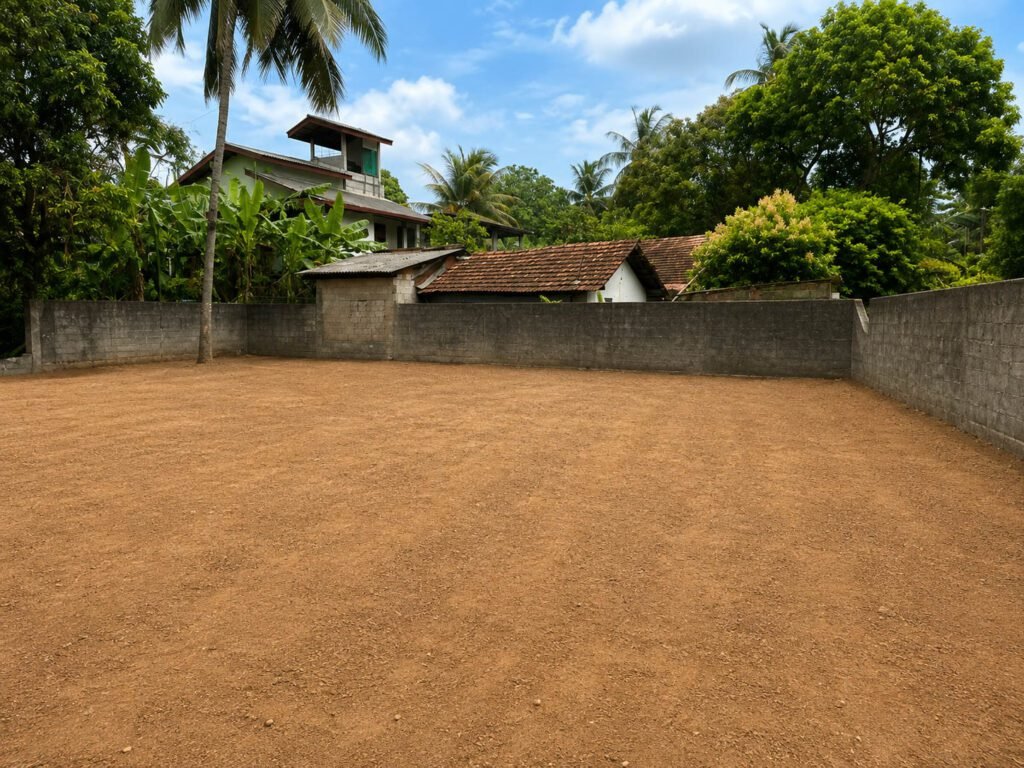 Commercial land plot in Kaduwela with Avissawella Road frontage