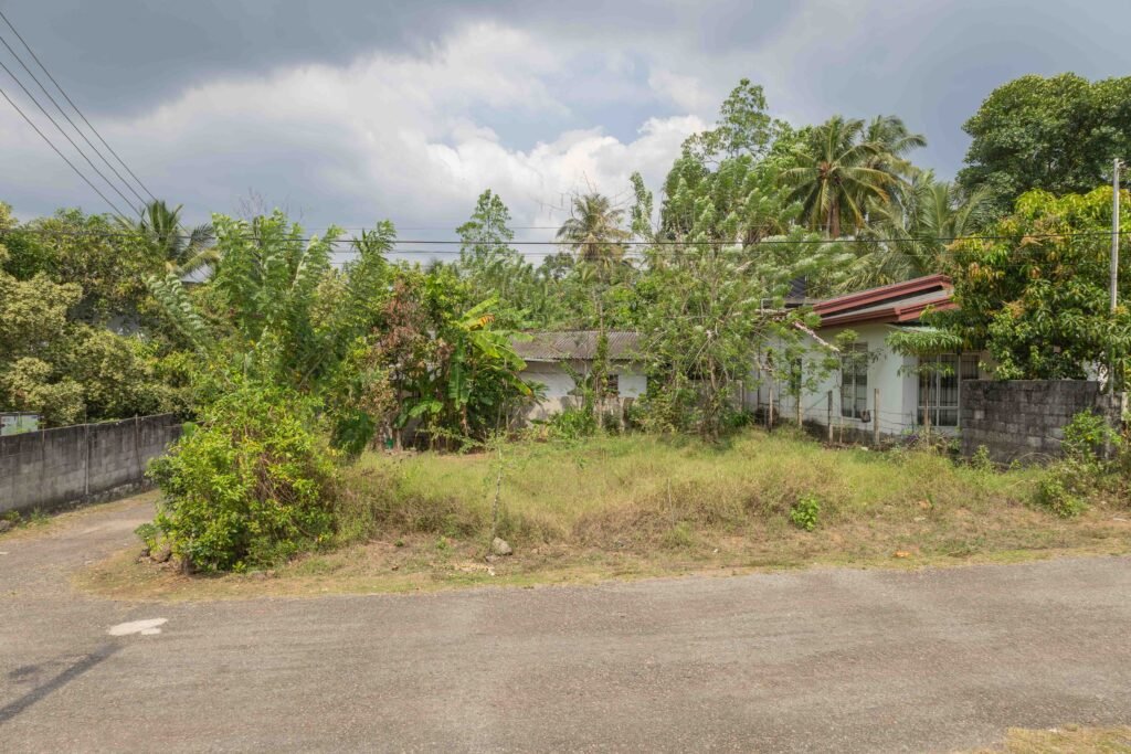 Land for sale in Homagama Pitipana