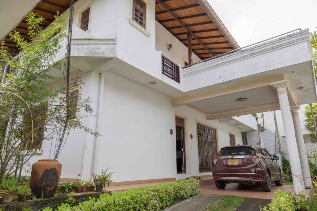 Two storey house for sale in Maharagama Navinna